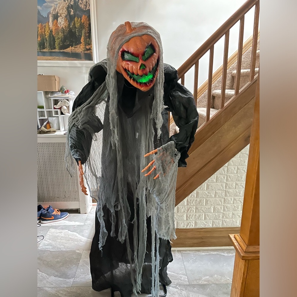 Tall standing creature for Halloween